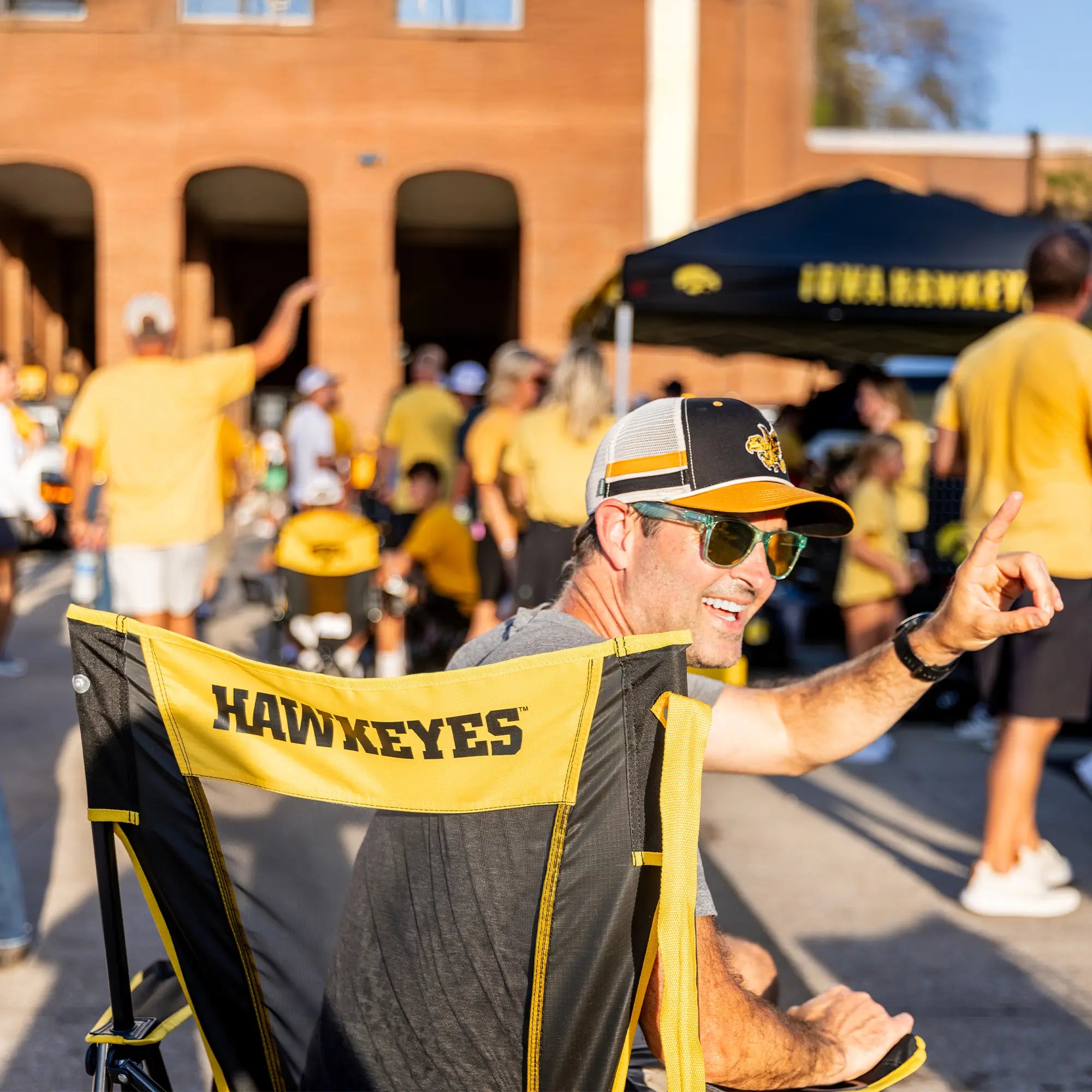 Comfort Pro Rocker - Iowa Hawkeyes | Featured Outdoor Choice | Outlandridge 2E65 oV