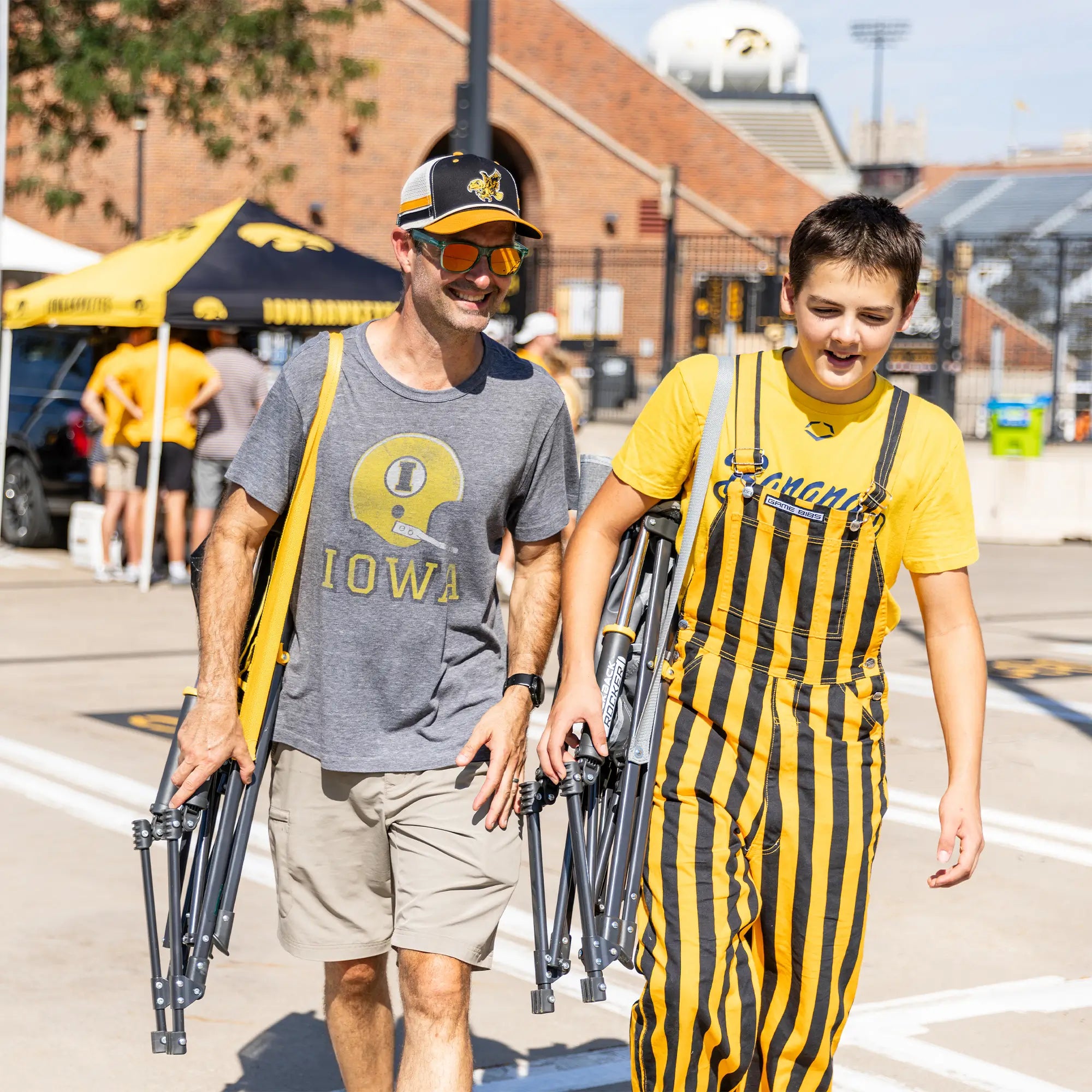 Comfort Pro Rocker - Iowa Hawkeyes | Featured Outdoor Choice | Outlandridge 2E65 oV