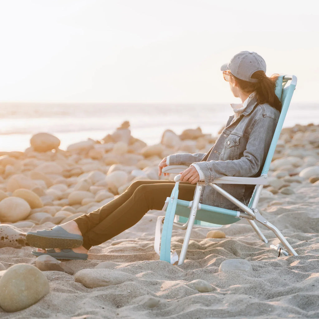 Bi-Fold Beach Chair | Featured Outdoor Choice | Outlandridge 6D3C N6